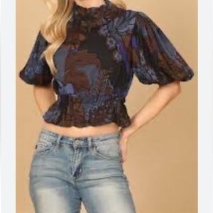 NWT Women M T TAHARI Retro Floral Print Crop Blouse Ruffle Sleeve Shirt Top $58